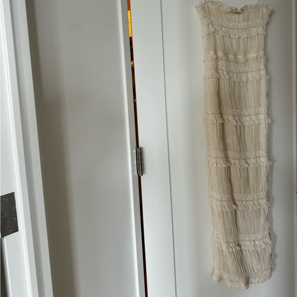 House of CB solana dress in ivory - Picture 9 of 9